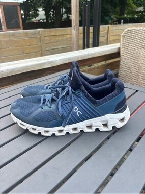 On Cloudswift men's athletic running gym shoes blue size 12